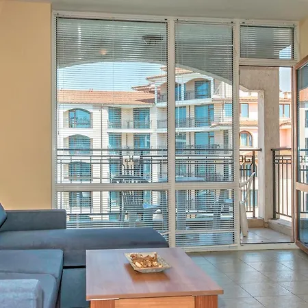 South Vacation شقة