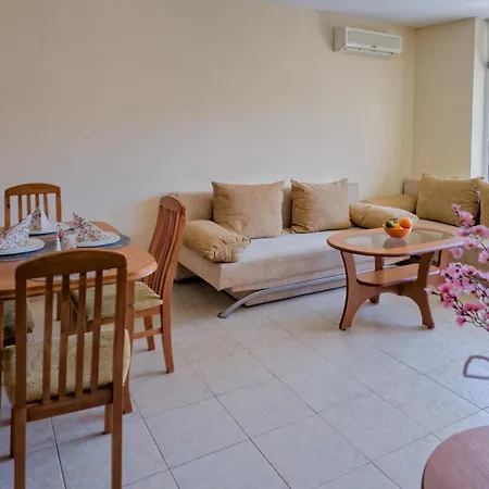 Appartement Karolina Vacation *